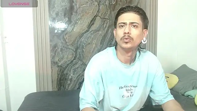 Damian-and-Camerum online show from 04/18/26, 03:20