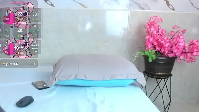 camiifox  online show from 02/20/26, 12:18