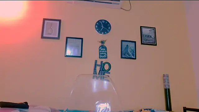 Snapshot of sexiempoderada18 chatting on 02/26/26, 01:33 sexiempoderada18 online show from 02/26/26, 01:33