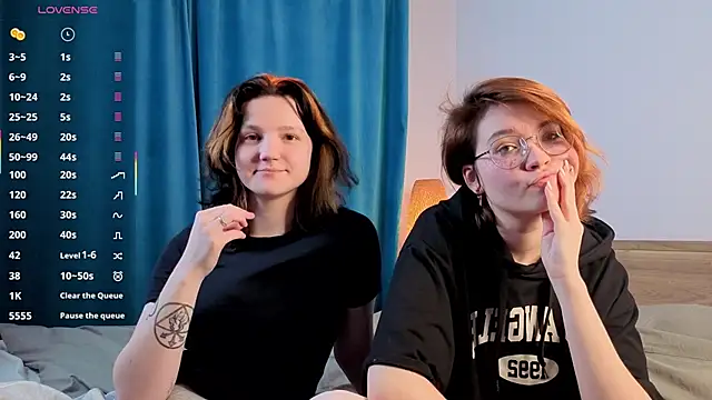 LatriceDosier online show from 04/13/26, 10:03