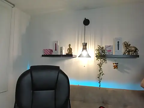 naomy stanley online show from 04/11/26, 11:30