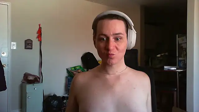 SpaceyLacey online show from 04/08/26, 01:34