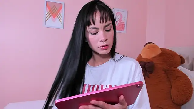 violeta rodriguezz online show from 04/05/26, 07:42