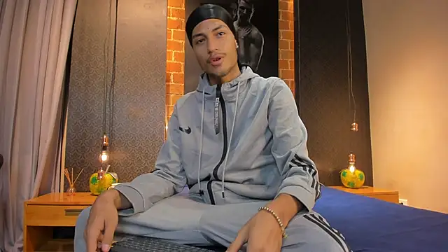 Snapshot of ItsZairen chatting on 02/09/26, 03:48 ItsZairen online show from 02/09/26, 03:48