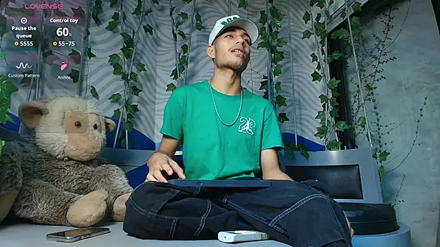 ItsZairen online show from 05/24/26, 03:50