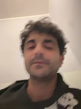 Snapshot of elia2711 chatting on 02/26/26, 07:03 elia2711 online show from 02/26/26, 07:03