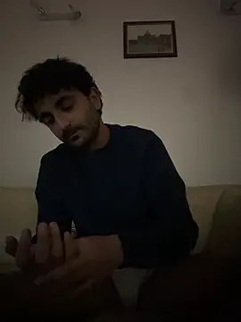 Snapshot of elia2711 chatting on 03/01/26, 06:13 elia2711 online show from 03/01/26, 06:13