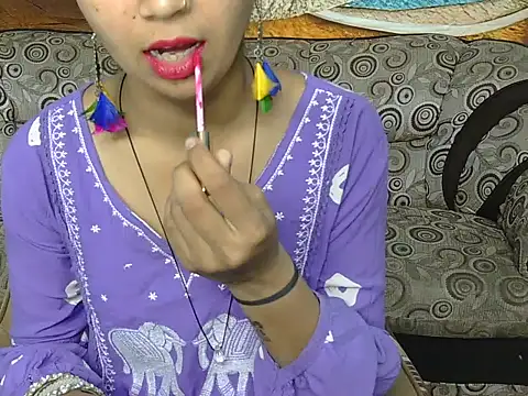 its-nayera online show from 04/15/26, 03:56