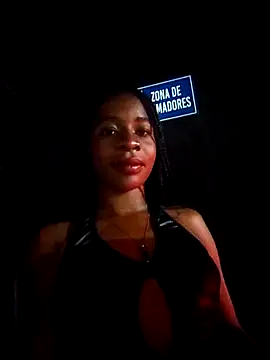 -hotebony online show from 04/08/26, 03:52