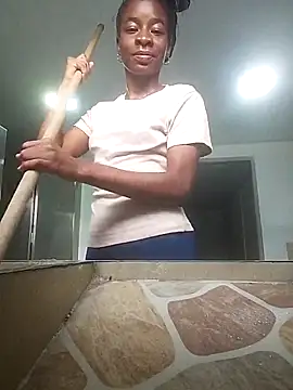 Snapshot of -hotebony chatting on 02/15/26, 09:36 -hotebony online show from 02/15/26, 09:36