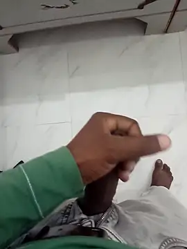 Daddyishere 19 online show from 02/18/26, 05:49