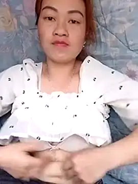 Snapshot of Nhoccon90 chatting on 02/22/26, 02:47 Nhoccon90 online show from 02/22/26, 02:47