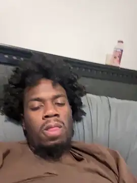 Snapshot of pussyeater_- chatting on 02/21/26, 12:18 pussyeater - online show from 02/21/26, 12:18