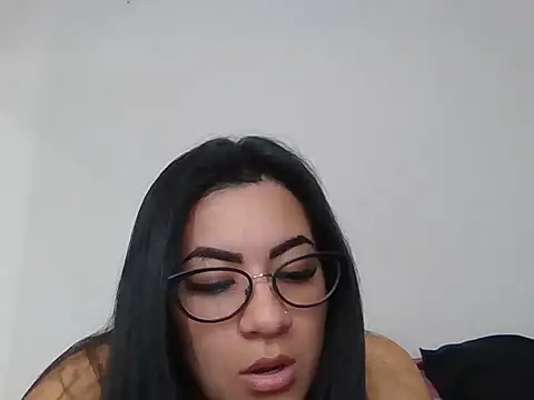 Snapshot of Agusgold22 chatting on 03/30/26, 01:01 Agusgold22 online show from 03/30/26, 01:01