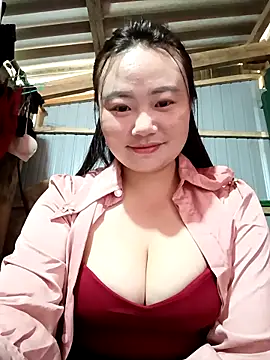 lisn-cute online show from 04/24/26, 01:51