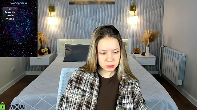 Mini Allice online show from 03/02/26, 01:06