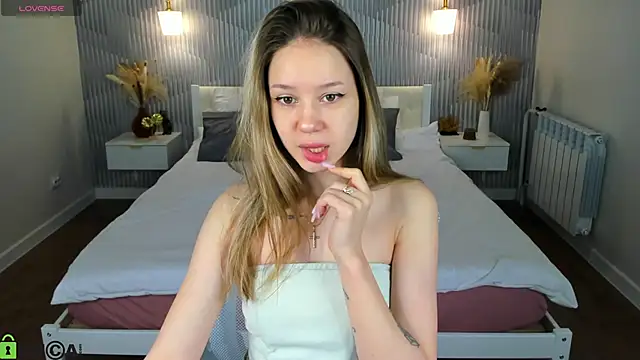 Mini Allice online show from 02/28/26, 01:05