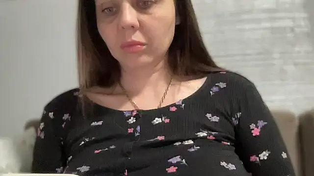 Snapshot of Darsy_Rox chatting on 05/06/26, 05:06 Darsy Rox online show from 05/06/26, 05:06