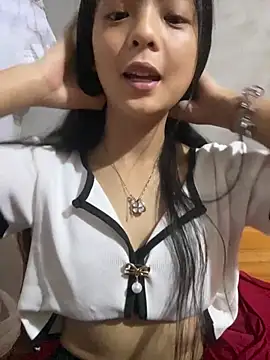 Snapshot of tenten110 chatting on 02/25/26, 07:52 tenten110 online show from 02/25/26, 07:52