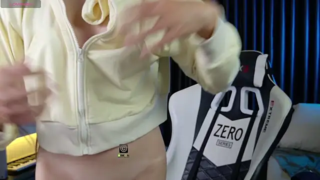 AnnyShore online show from 03/28/26, 12:44