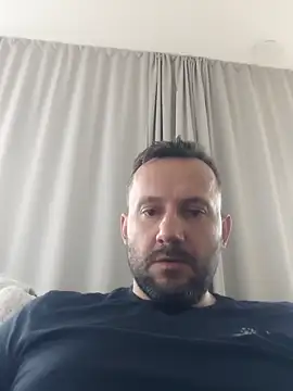 Snapshot of defaktor chatting on 05/16/26, 10:36 defaktor online show from 05/16/26, 10:36