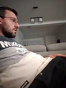 defaktor online show from 04/02/26, 07:42