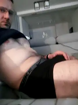 defaktor online show from 04/05/26, 08:59