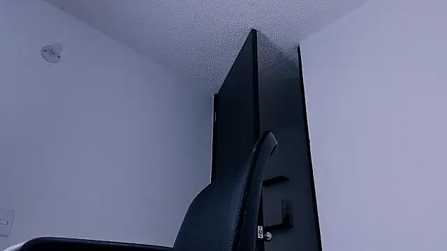 Thommas8a online show from 02/10/26, 02:43