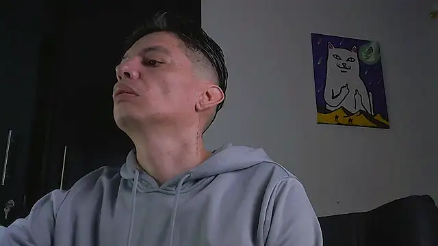 Thommas8a online show from 02/15/26, 02:01