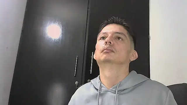 Thommas8a online show from 02/13/26, 05:18