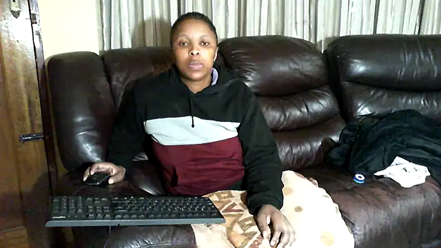 Caramel-Diva online show from 04/14/26, 05:51