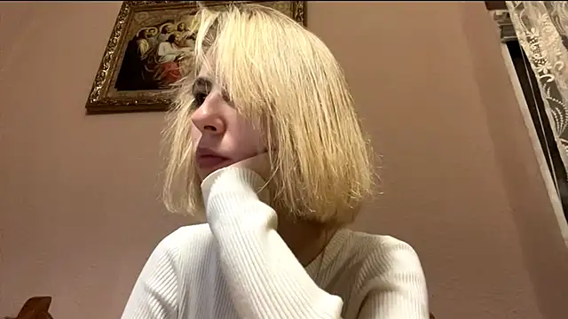 CharmingBlonde online show from 02/08/26, 05:54