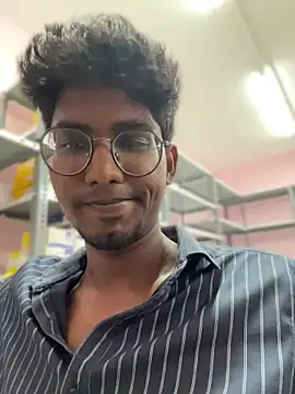 Snapshot of chennai_sexyboy chatting on 07/25/26, 08:00 chennai sexyboy online show from 07/25/26, 08:00