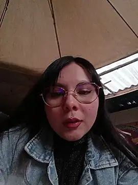 Yulska online show from 05/06/26, 10:47