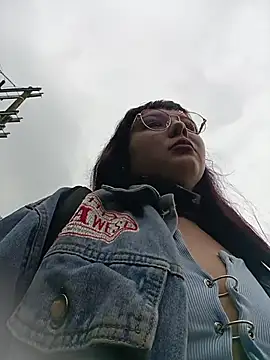 Snapshot of Yulska chatting on 02/13/26, 02:39 Yulska online show from 02/13/26, 02:39