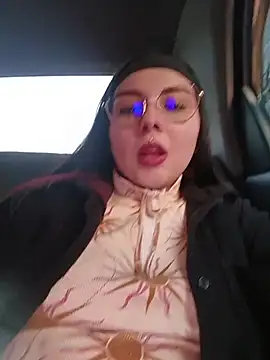 Yulska online show from 04/23/26, 10:55