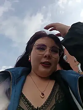 Snapshot of Yulska chatting on 02/21/26, 08:33 Yulska online show from 02/21/26, 08:33