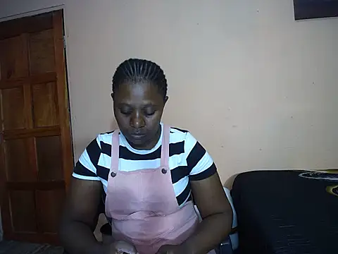 Lilly2590 online show from 02/19/26, 08:55