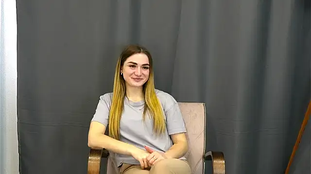 CharaVaz online show from 02/08/26, 07:50