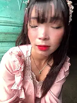 Snapshot of cuty_lusy chatting on 06/19/26, 12:27 cuty lusy online show from 06/19/26, 12:27