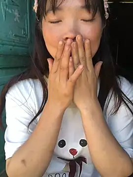 Snapshot of cuty_lusy chatting on 05/14/26, 01:35 cuty lusy online show from 05/14/26, 01:35
