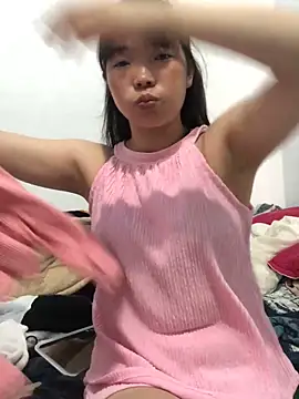 Snapshot of cuty_lusy chatting on 05/17/26, 06:57 cuty lusy online show from 05/17/26, 06:57