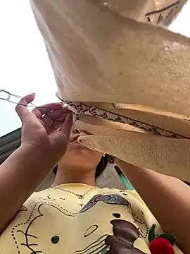 cuty lusy online show from 04/15/26, 01:22