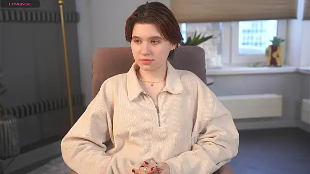 BelleHayton online show from 02/13/26, 04:23