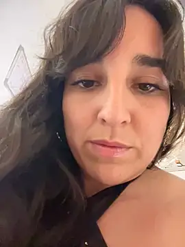 Latinaelisa online show from 04/09/26, 01:29
