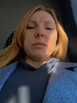 Snapshot of JenyJanys chatting on 02/25/26, 02:17 JenyJanys online show from 02/25/26, 02:17