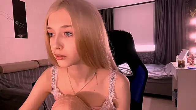 TaliCaan online show from 03/13/26, 12:21