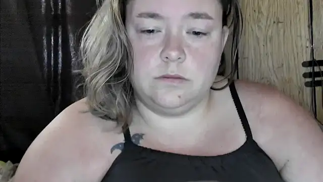 ladylynn13 online show from 03/28/26, 04:19