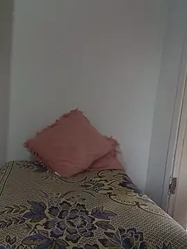 Snapshot of lolo9955 chatting on 02/13/26, 05:57 lolo9955 online show from 02/13/26, 05:57