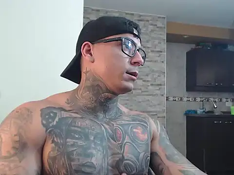 maxstrom111 online show from 02/07/26, 05:43